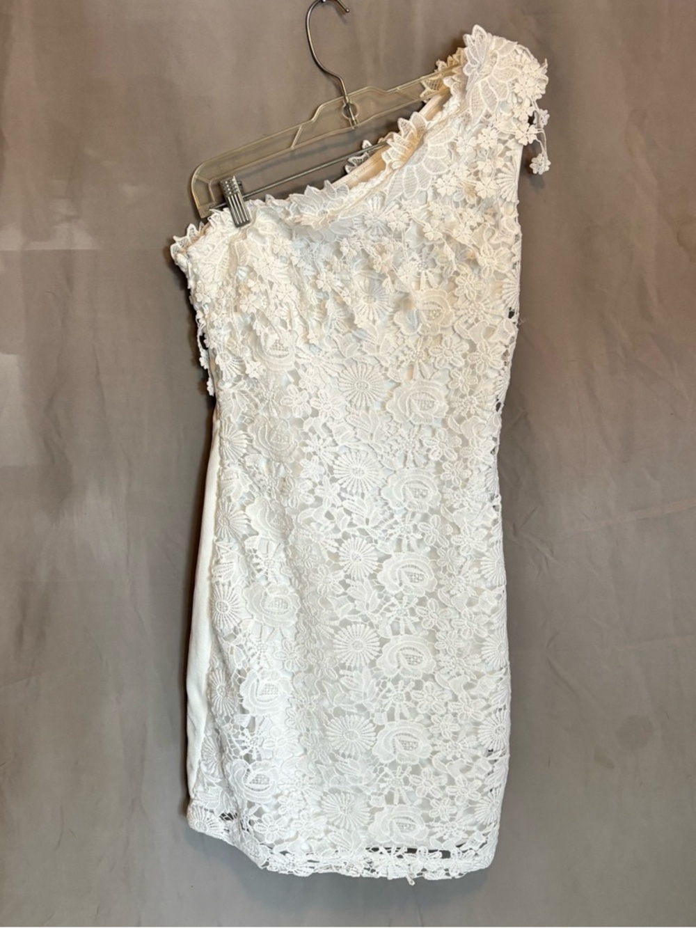 SHEIN White One-Shoulder Floral Lace Dress